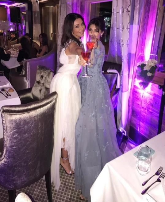 Валида Аббасова с танцующим миллионером в новогоднюю ночь (видео)