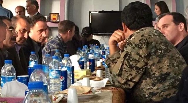 ABŞ əsgərlərinin terrorçulara təlim keçdiyi şok görüntülər ortaya çıxdı (VİDEO)