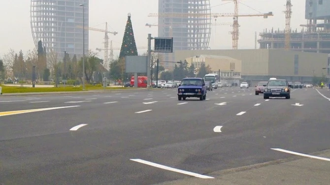 Bakının ən təhlükəli yolu təmir olundu (FOTO)