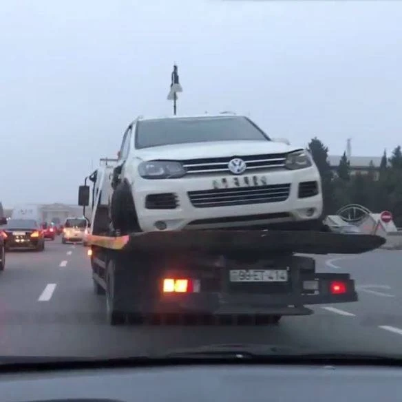 Дорогие автомобили азербайджанских знаменитостей (фото)