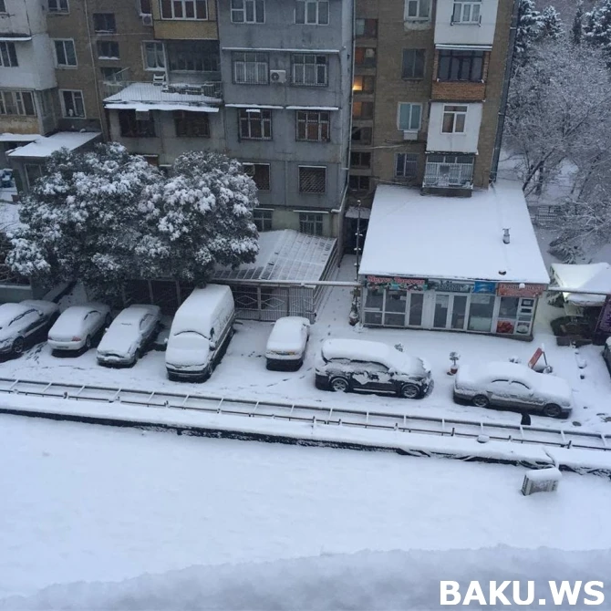 Qarlı Bakıdan möhtəşəm mənzərə (VİDEO, FOTO)