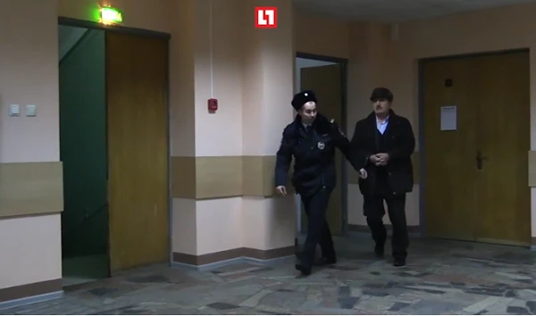 Глава Азербайджанской диаспоры арестован за мошенничество (видео) Глава Азербайджанской диаспоры арестован за мошенничество (видео)