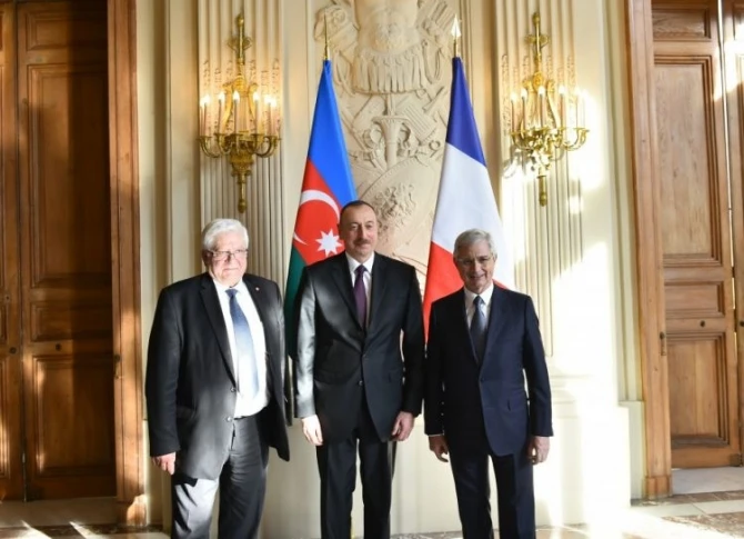 İlham Əliyev Fransanın Milli Assambleyasının sədri ilə görüşüb - FOTO