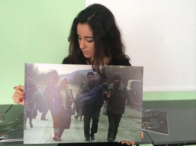 Азербайджанская студентка добилась увольнения армянского преподавателя (фото)