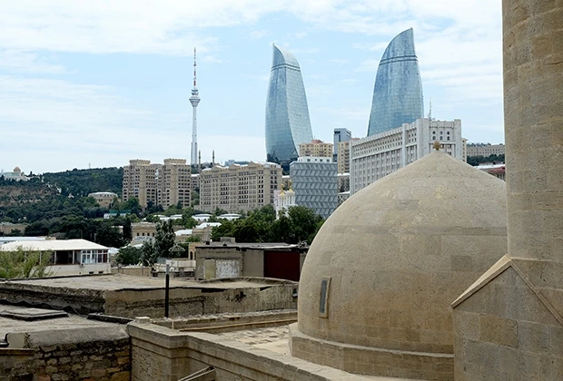 Российские СМИ: Как покоряет туристов столица Азербайджана? (фото)