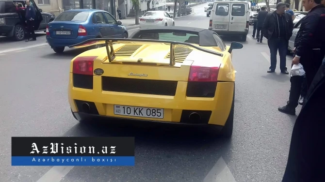 Bakıda “Lamborghini” ilə 07 toqquşdu (FOTO)