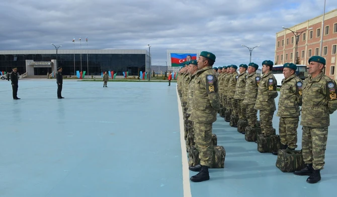 Более 50 военнослужащих из Азербайджана отправились в Афганистан (фото)