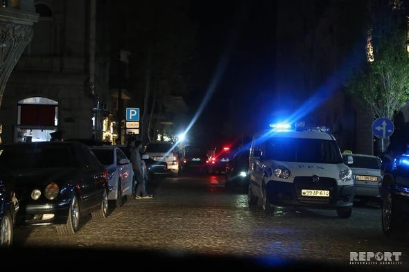В известном ночном клубе Баку избили девушку (фото)