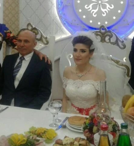 В Азербайджане 60-летний полковник женился на девушке моложе себя на 28 лет (фото)
