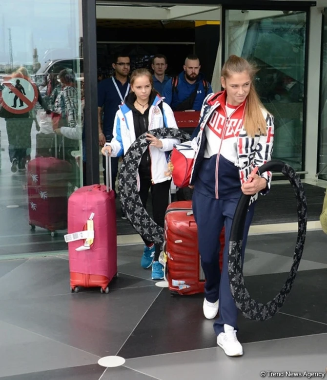 Российские гимнастки приехали в Баку (фоторепортаж)
