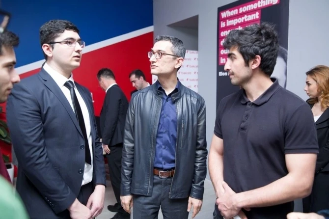 Компания Bakcell объявила имена победителей прошедших отбор  для участия в программе 