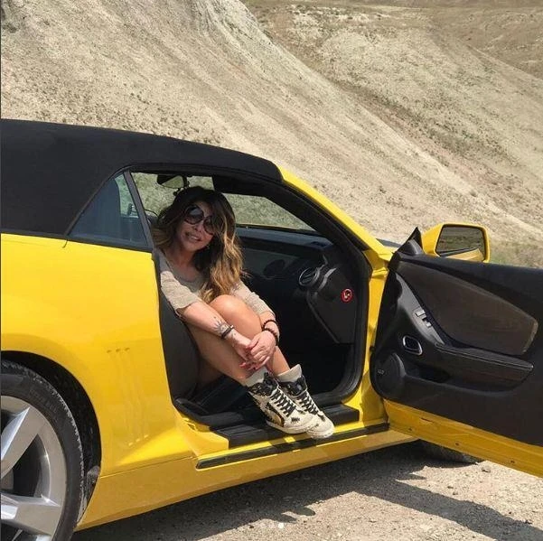 Şortikli Aygün Xızı dağlarında - FOTO