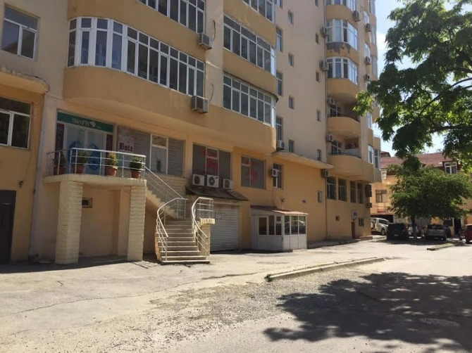 “Avtoş” məmur oğlundan daha bir ağılasığmaz əməl - FOTOLAR
