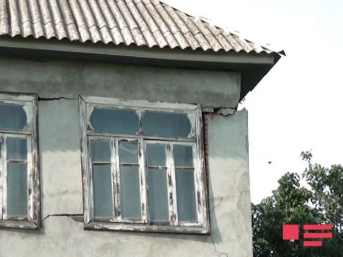 Masallıda onlarla ev çöküb, bir neçə ailə evakuasiya olunub - FOTO