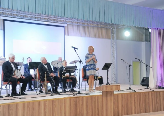 Мехрибан Алиева на мероприятии по случаю Дня Республики (фото)