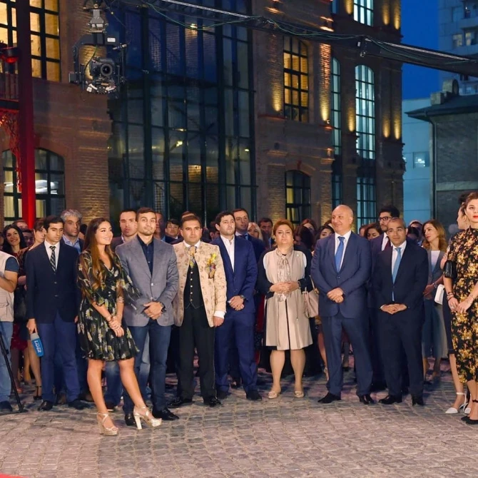 Лейла и Арзу Алиевы на открытии Медиа центра в Баку (фото)