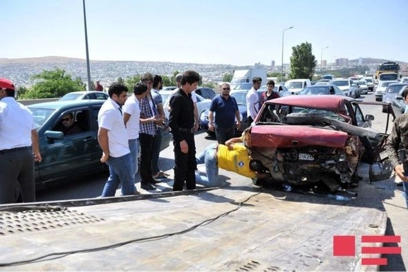 Bakı-Sumqayıt yolunda ağır qəza – FOTO