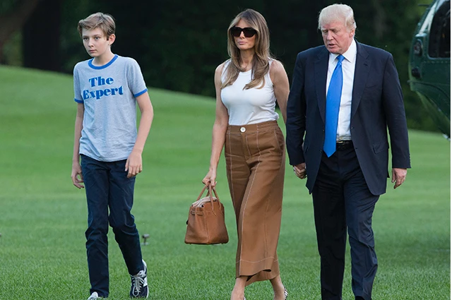 Мелания Трамп с сыном Бэрроном переехала в Белый дом (фото)