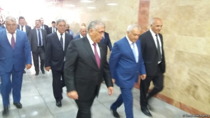Открылся подземный пешеходный переход на одном из проспектов Баку (фото)