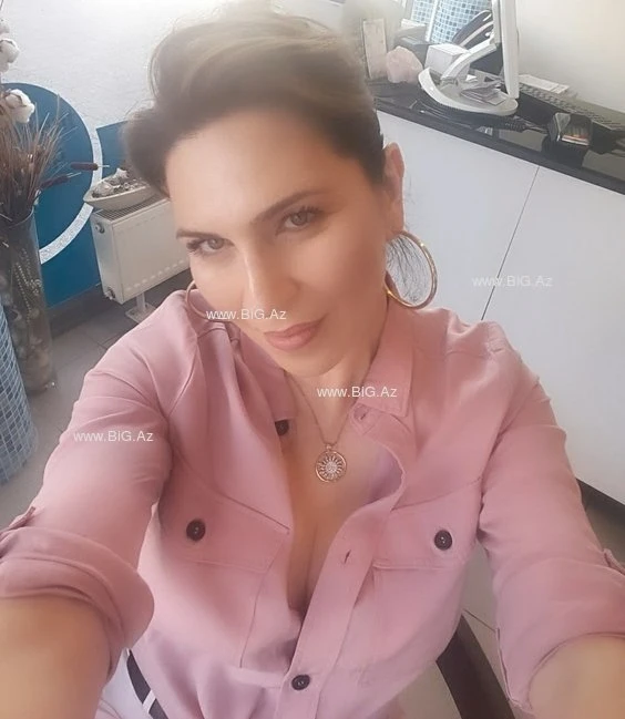 Azərbaycanlı müğənni cinsini dəyişib qadın oldu - FOTOLAR