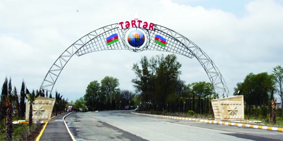 “Gül balalar”ına görə işdən qovulan papalar... - Siyahı