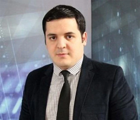 “Gül balalar”ına görə işdən qovulan papalar... - Siyahı