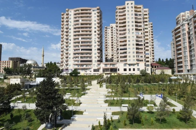 Ильхам Алиев ознакомился с условиями, созданными в новом парке в Баку (фото)