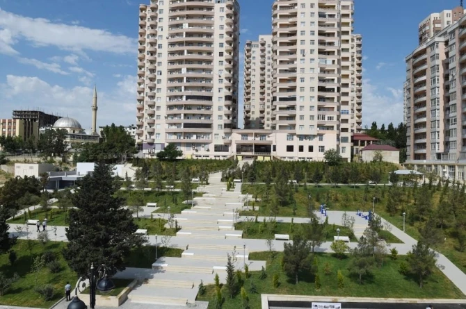 Ильхам Алиев ознакомился с условиями, созданными в новом парке в Баку (фото)
