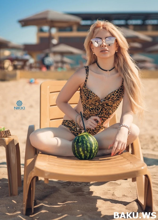 Azərbaycanlı modellərin Nikki beach-də istirahət görüntüləri (FOTO)