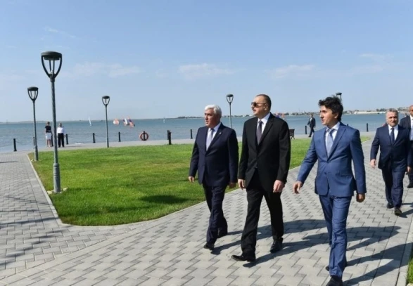 Ильхам Алиев в центре развлечений и отдыха (фото)