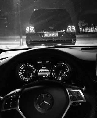 Дорогие авто и люксовая жизнь сына вице-президента, не выдающего зарплату спортсменам (фото)