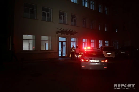 В Баку дорожные полицейские спасли пассажира от смерти (фото)