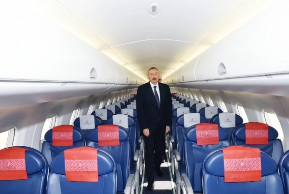 Ильхам Алиев ознакомился с новым самолетом Buta Airways (фото)