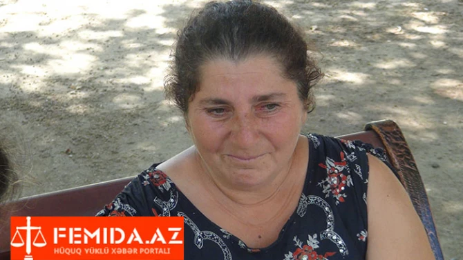 Ana 7 uşağı ilə parklarda yatır – Bakıda ürək dağlayan görüntü (FOTO+VİDEO)