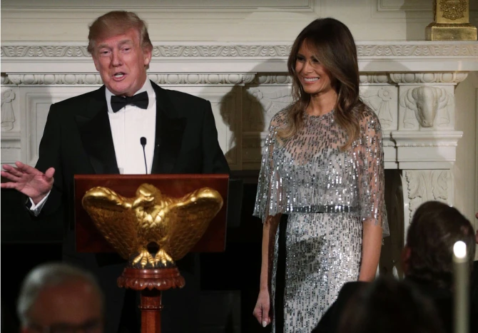 Почему Мелания Трамп стала такой улыбчивой (фото)