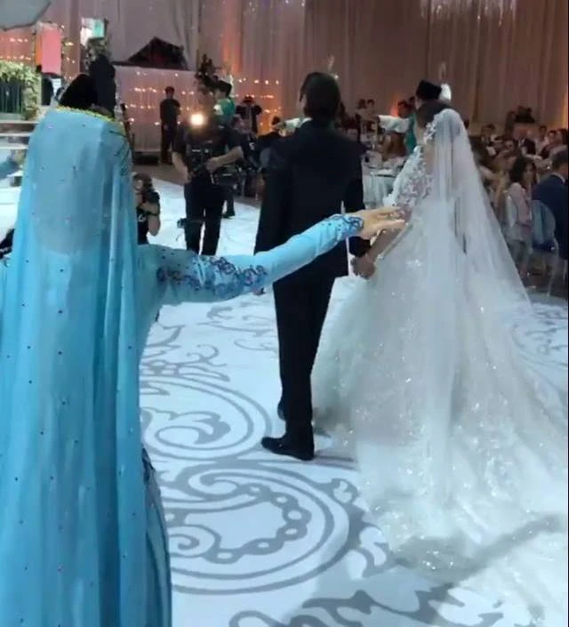 Dövlət Dəniz Administrasiyasının rəisinin oğlu Həzi Aslanovun qızı ilə evləndi (FOTO)