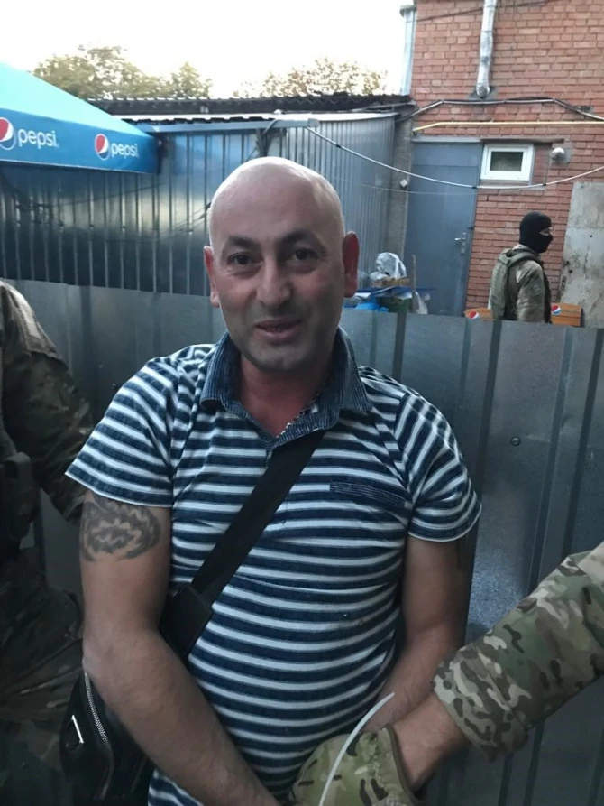 В Украине задержали криминальных авторитетов из Азербайджана (фото) В Украине задержали криминальных авторитетов из Азербайджана (фото)