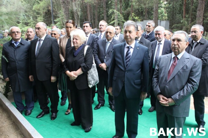 Dünyaşöhrətli azərbaycanlı alim ilə son görüş - (FOTO, VİDEO)