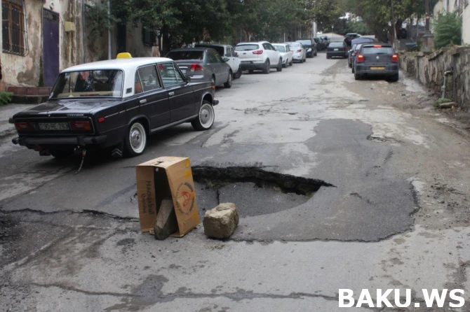 Bakıda daha bir yol çökdü: Maşınlar üçün təhlükə yaranıb (FOTO, VİDEO)