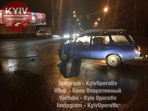 Тяжелое ДТП в Киеве: пострадали туристы из Баку (фото)