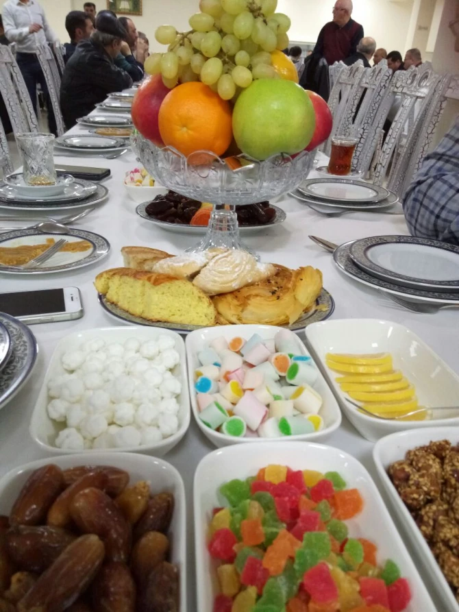 Bakıda 4 mərtəbəli möhtəşəm mərasim evi açıldı (FOTO) Bakıda 4 mərtəbəli möhtəşəm mərasim evi açıldı (FOTO)