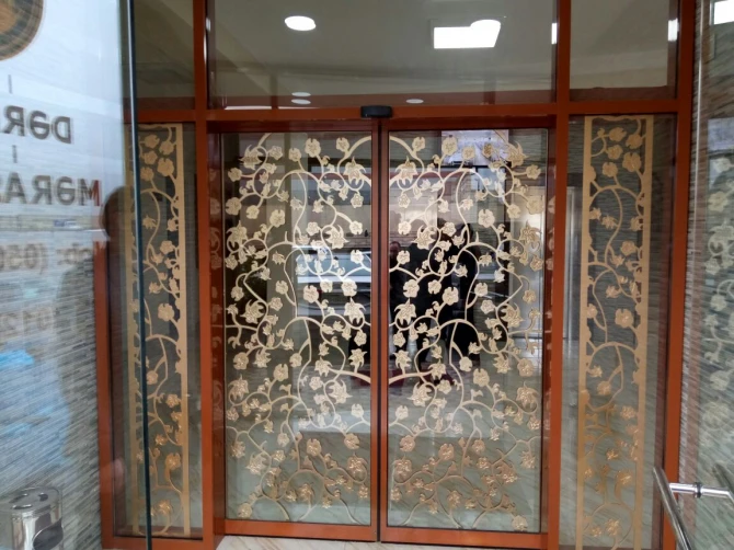 Bakıda 4 mərtəbəli möhtəşəm mərasim evi açıldı (FOTO) Bakıda 4 mərtəbəli möhtəşəm mərasim evi açıldı (FOTO)