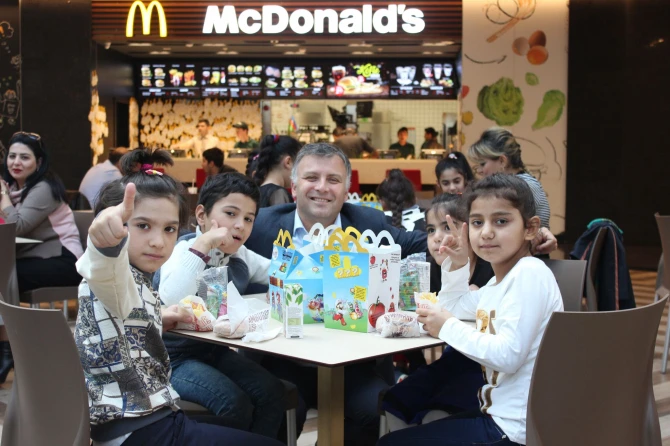 Новый ресторан McDonald's теперь в Гяндже!