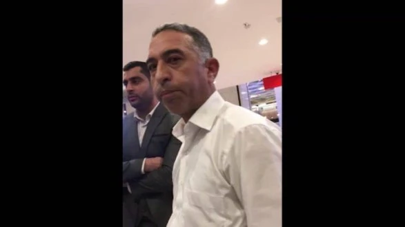 Bakı aeroportunda 3 yaşlı qızı itlə yoxladılar, ürəyi getdi - BİABIRÇILIQ (VİDEO)