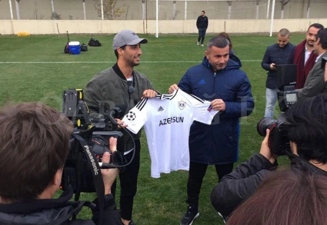 “Qarabağ”ın axşam məşqində sürpriz qonaq - FOTO