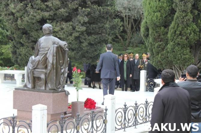 Heydər Əliyevin xatirəsini yad edirik (FOTO)