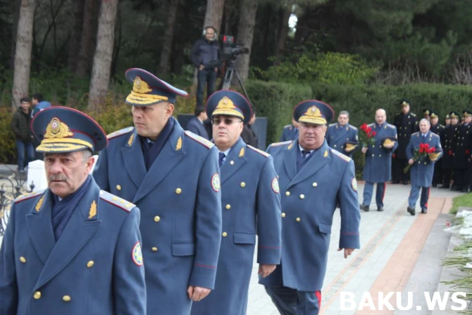 Heydər Əliyevin xatirəsini yad edirik (FOTO)