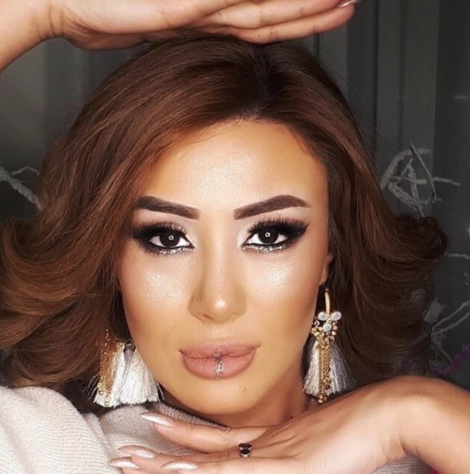 Rəqqasə Aygün: 
