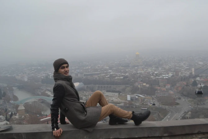 ФОТО парня, которого разорвало напополам в бакинском метро