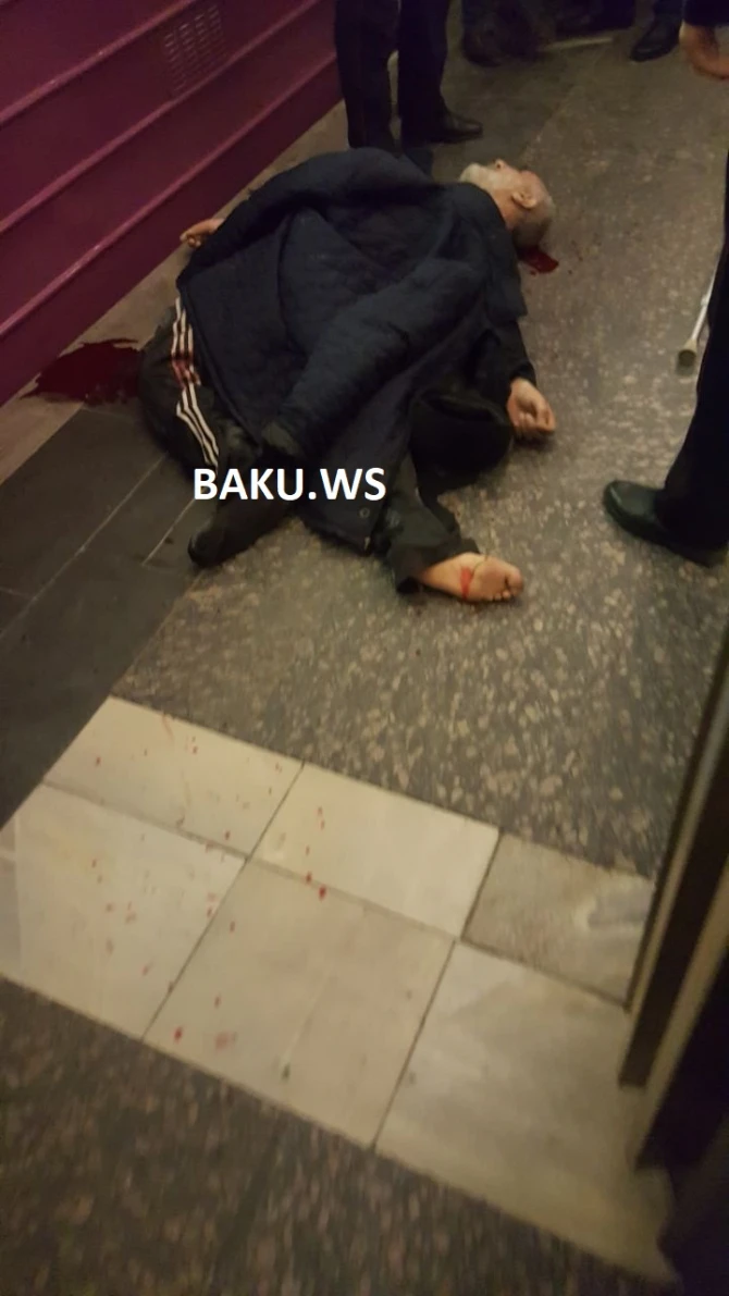 Страшные кадры мужчины, которого сбил поезд в бакинском метро (видео)